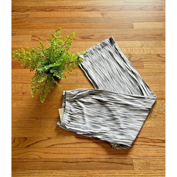 NWT Chico's Painterly Ikat Fluid Pant Palazzo Gray White - Sz 2 12/14 - Picture 2 of 5